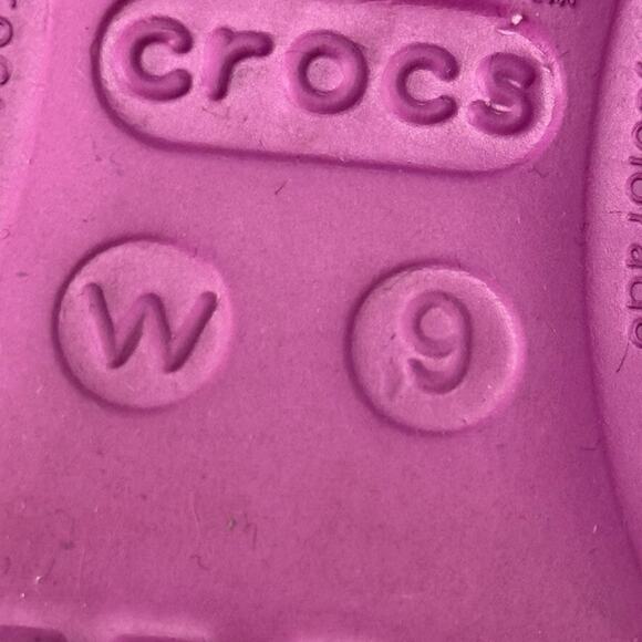 Crocs Mammoth Bow Flat Pink Slip On Shoes Waterproof Rubber Round Toe Womens 9 - Picture 16 of 16